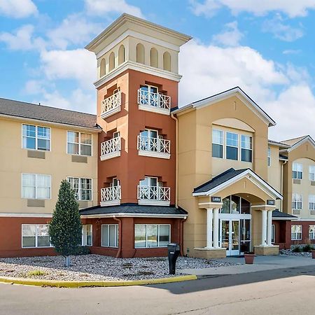 Готель Baymont By Wyndham Auburn Hills South Екстер'єр фото